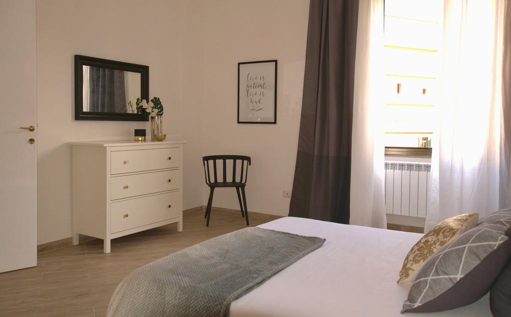 רומא Ostia Holiday Domus In Laterano מראה חיצוני תמונה