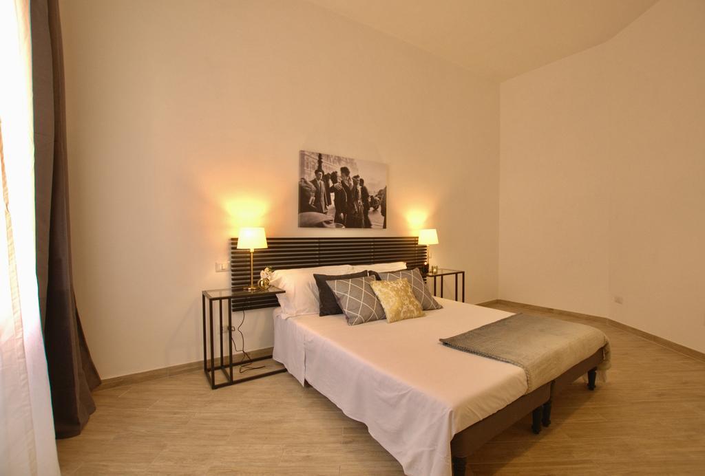 רומא Ostia Holiday Domus In Laterano מראה חיצוני תמונה